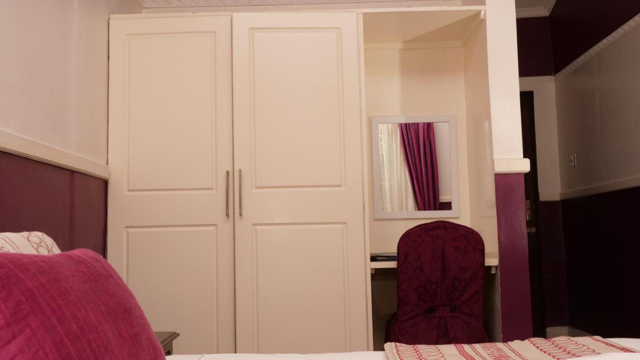Отель The Clarice House Кисуму Экстерьер фото